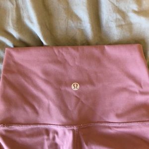 Lululemon align blush colored leggings